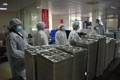 严把配餐关，守好安全线——阳溪中心小学组织教师代表检查配餐公司食品安全工作